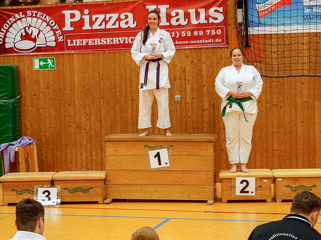 Erste Erfolge für Strausberger Karateka3