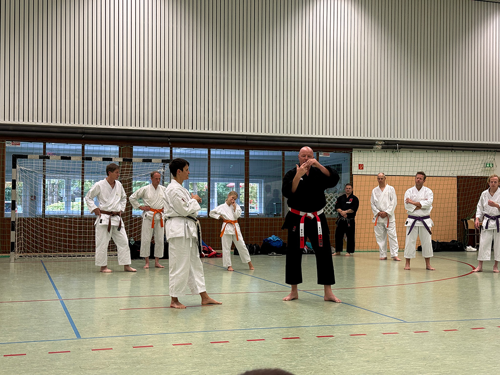 leck1 Traditionelles Karate Strausberg e.V.