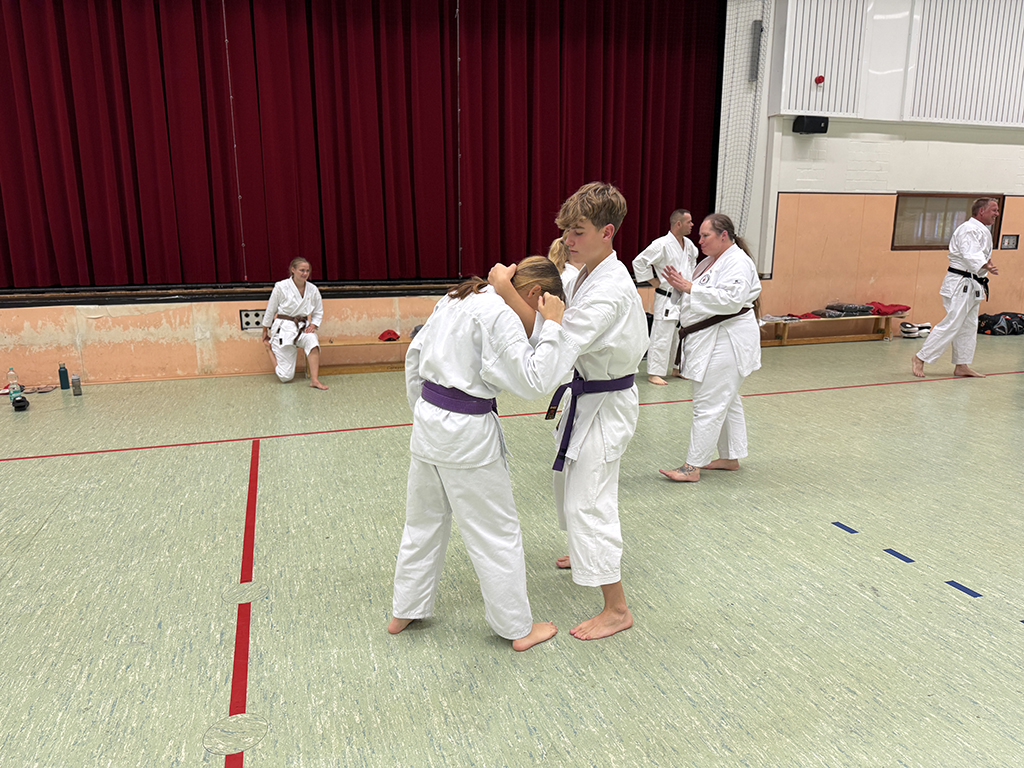 leck3 Traditionelles Karate Strausberg e.V.