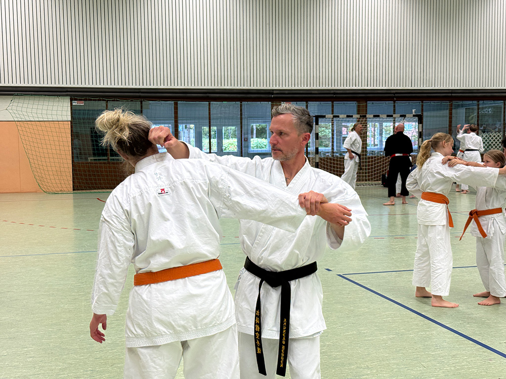 leck4 Traditionelles Karate Strausberg e.V.