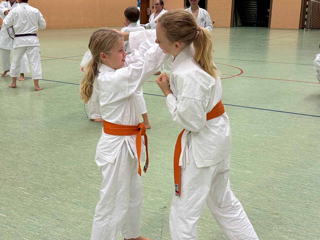 leck5 Traditionelles Karate Strausberg e.V.